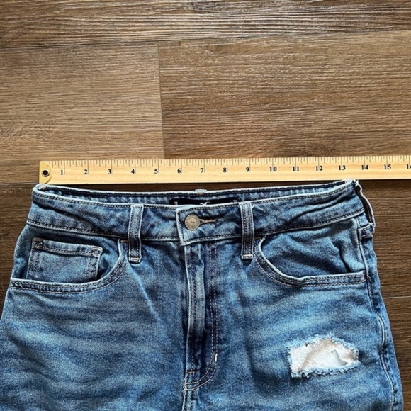 Upcycled Hollister Ultra High Rise Vintage Straight Jeans with Lace - Picture 4 of 11